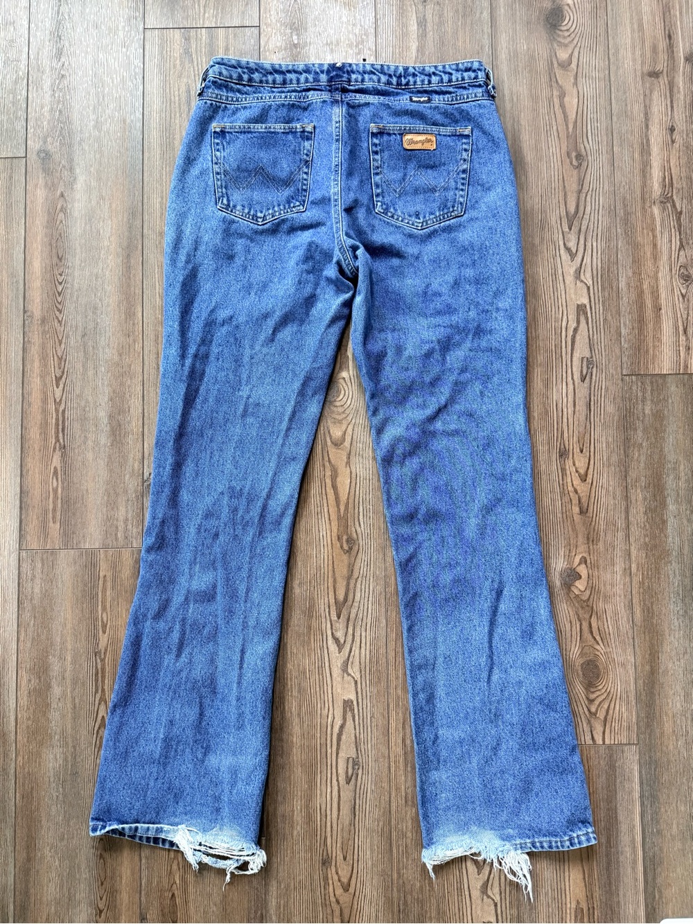 Y2K Wrangler Women's Blue Flare Jeans with Raw Hem Coastal Cowgirl Aesthetic - Picture 5 of 5